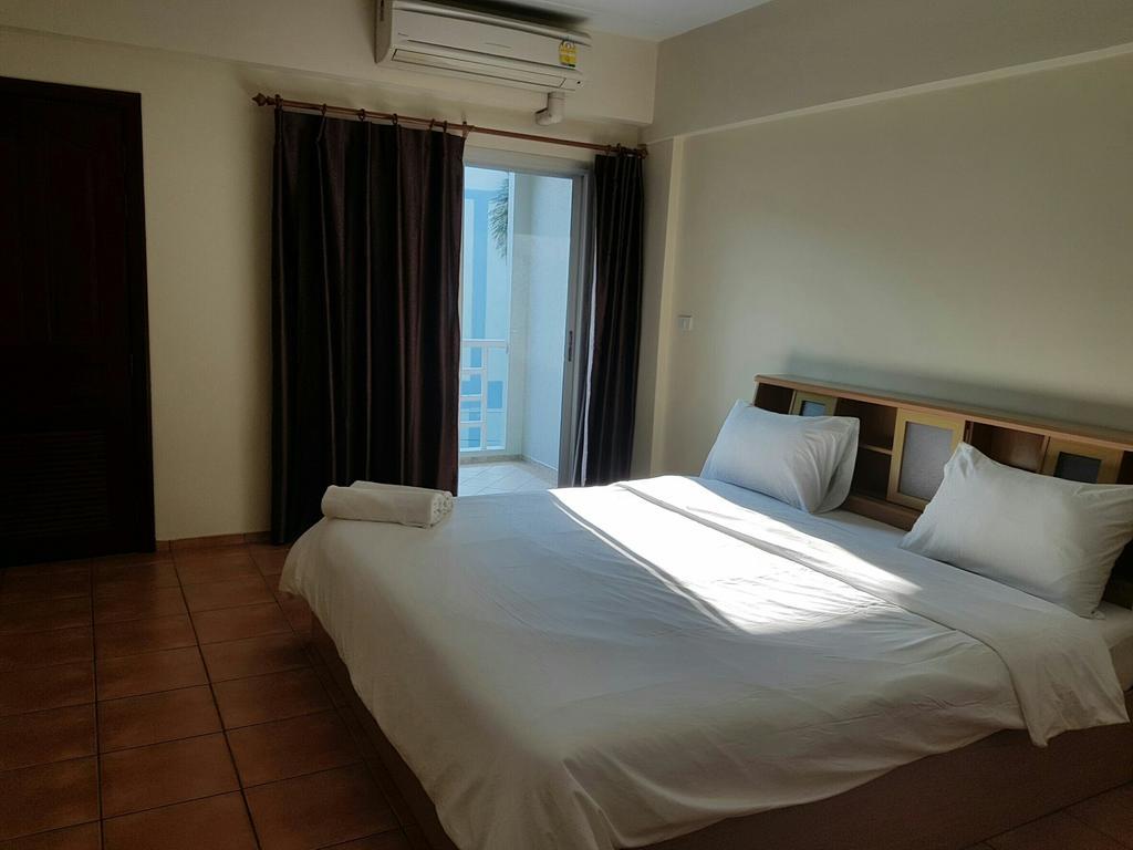 Lomsabai Apartments Bangsaen Dış mekan fotoğraf