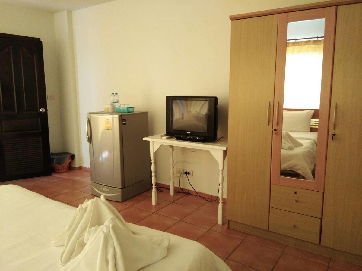 Lomsabai Apartments Bangsaen Dış mekan fotoğraf