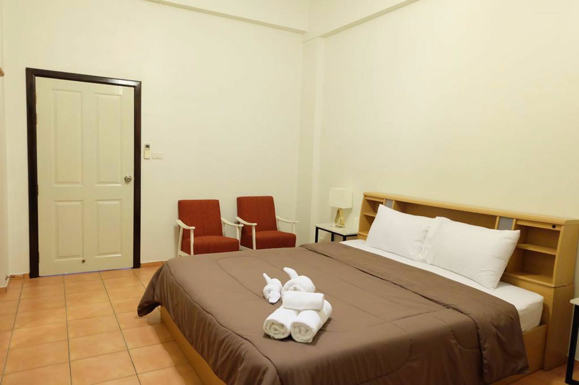 Lomsabai Apartments Bangsaen Dış mekan fotoğraf