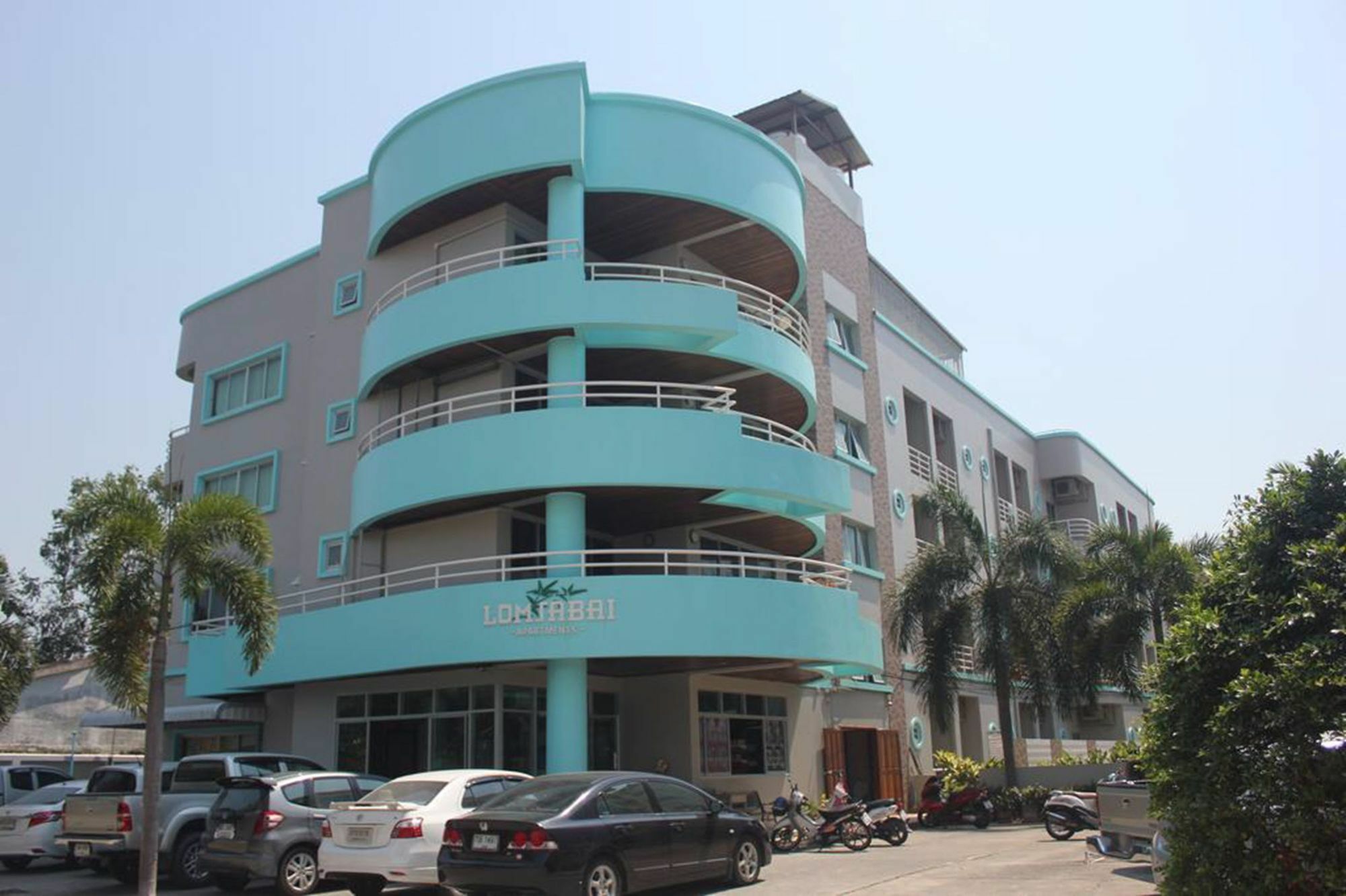 Lomsabai Apartments Bangsaen Dış mekan fotoğraf
